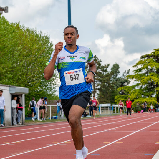 Jonathan - 800m
