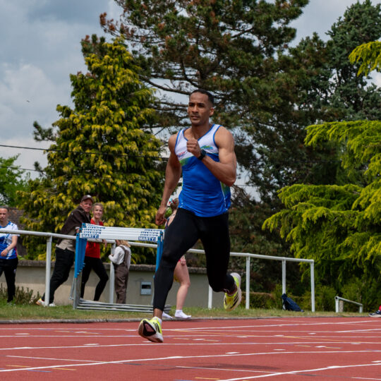 Younes - 200m